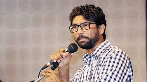 ‘युवा हुंकार रैली’ को लेकर दलित नेता जिग्नेश मेवाणी और दिल्ली पुलिस आमने-सामने, रोक के बावजूद रैली करने पर अड़े