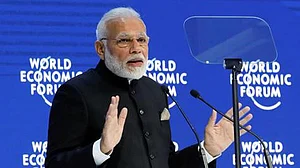 तो क्या पैसे देकर मिला पीएम मोदी को दावोस में उद्घाटन भाषण देने का मौका ?