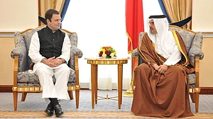 बहरीन के प्रिंस से मिले राहुल गांधी, कहा, भारत और बहरीन के हितों पर हुई बात