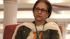 तानाशाही के खिलाफ आवाज उठाने वाली मानवाधिकार कार्यकर्ता आसमा जहांगीर का निधन