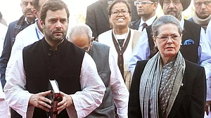 कभी राहुल सलाह लेते हैं और कभी मैं भी उन्हें सलाह देती हूंः सोनिया गांधी