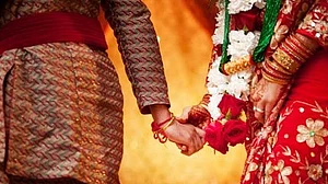 ग्रेटर नोएडा: ‘सामूहिक विवाह योजना’ में सामने आया फर्जीवाड़ा, आभूषण-पैसों के लिए कई जोड़ों ने दोबारा रचाई शादी