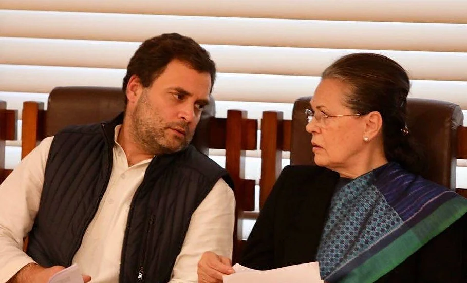 बीजेपी और पीएम मोदी को पूरी तरह से चुनौती देने को तैयार हैं सोनिया और राहुल