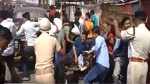 बिहार: पटना में प्रदर्शन कर रहे दारोगा अभ्यर्थियों पर पुलिस ने भांजी लाठियां, कई गंभीर रूप से घायल