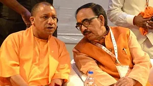 यूपीः उपचुनाव में बीजेपी की हार के बाद प्रदेश में बड़ा प्रशासनिक फेरबदल, योगी से ज्यादा पार्टी की चली