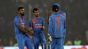 निदास ट्रॉफी फाइनल: भारत ने टॉस जीता, गेंदबाजी का फैसला