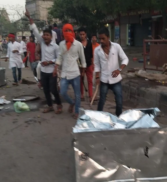 बिहारः औरंगाबाद में रामनवमी जुलूस की आड़ में दंगाईयों ने की हिंसा और आगजनी, घटना के बाद हरकत में आई पुलिस