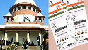 आधार लिंक कराने की आखिरी तारीख अब 31 मार्च नहीं, सुप्रीम कोर्ट ने लगाई बेमियादी रोक