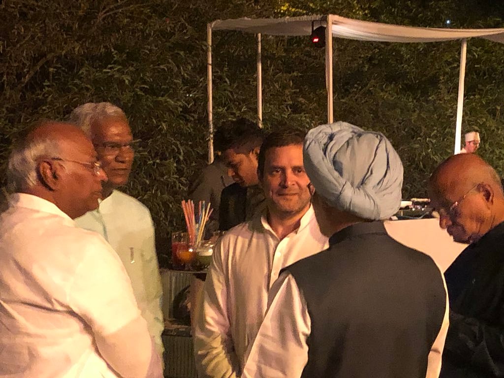 सोनिया गांधी के घर डिनर खत्म: शरद पवार और तेजस्वी ने इसे बड़ी पहल बताया, कांग्रेस ने कहा सियासी चश्मे से न देखें इसे