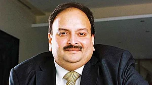 अब चोकसी ने दिखाया ठेंगा, कहा, ‘मेरा भारत लौटना ‘असंभव’, पूछा, ‘मैं कैसे हो गया देश के लिए खतरा’