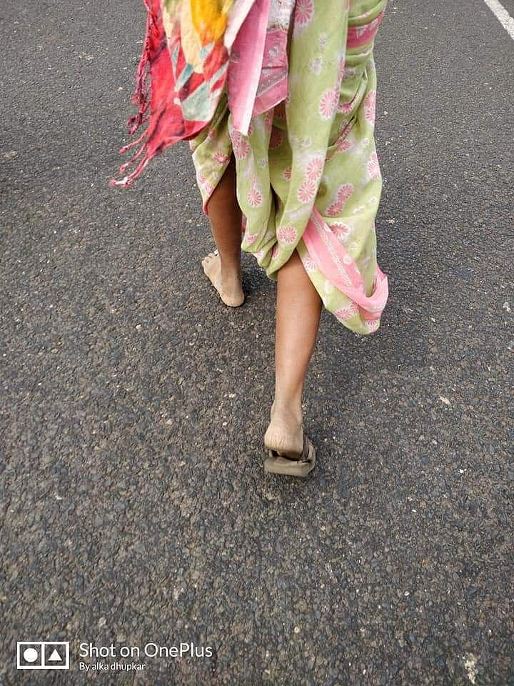 महाराष्ट्र किसान आंदोलन: तस्वीरों में देखें सड़कों पर उतरे अन्नदाता का हाल