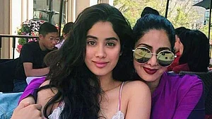 श्रीदेवी की बेटी जाह्नवी कपूर का भावनाओं से भरा खत, ‘मैंने मां को खोया, लेकिन पिता ने तो जिंदगी ही खो दी’