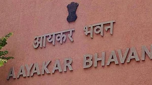 मुंबई: आयकर विभाग ने 3200 करोड़ के टीडीएस घोटाले का किया पर्दाफाश, 447 कंपनियां फर्जीवाड़े में शामिल