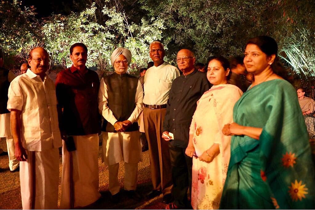 सोनिया गांधी के घर डिनर खत्म: शरद पवार और तेजस्वी ने इसे बड़ी पहल बताया, कांग्रेस ने कहा सियासी चश्मे से न देखें इसे