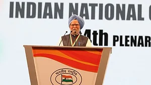 अर्थव्यवस्था और जम्मू-कश्मीर की परिस्थिति को मोदी सरकार ने पूरी तरह से तबाह किया: मनमोहन सिंह