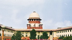 सीबीएसई पेपर लीक: सुप्रीम कोर्ट में बुधवार को सुनवाई, नई व्यवस्था में आज हुई परीक्षा से छात्रों को आई परेशानी
