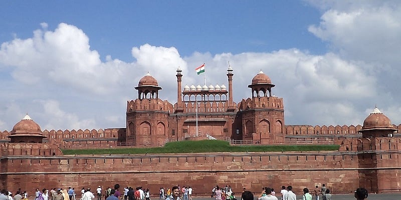 डालमिया को लाल किला दिए जाने पर मचा बवाल, कांग्रेस के बाद शिवसेना ने जताया एतराज