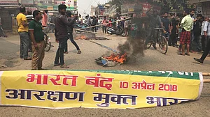 LIVE: भारत बंद के दौरान बिहार समेत कई राज्यों में तोड़फोड़ और आगजनी, 24 से ज्यादा घायल