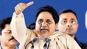 दलित अत्याचार पर मायावती की बीजेपी को चेतावनी: आग से मत खेलो, नहीं तो होगा बुरा हाल
