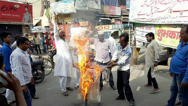 पटनाः क्या बीजेपी-जेडीयू द्वारा प्रायोजित था ‘दीन बचाओ-देश बचाओ कान्फ्रेंस’ 