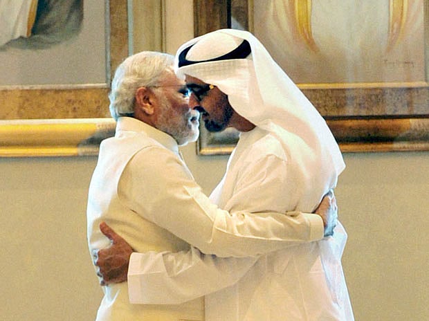 मोदी जी तो सबको ‘झप्पी’ देते हैं, फिर भला चीन के राष्ट्रपति ने क्यों रखा उन्हें ‘आर्म लेंथ’ पर !