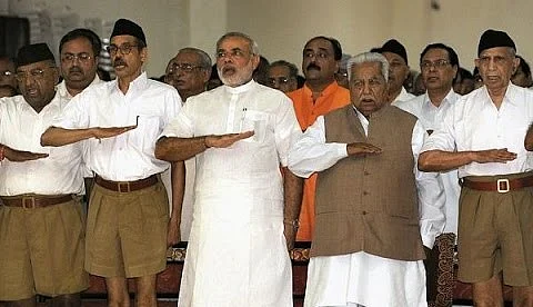 शासन-कुशासन के 4 साल: गोडसे और गांधी-अंबेडकर के विचारों के बीच होगा 2019 का संघर्ष