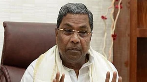 सिद्धारमैया ने गिनाई अपनी सरकार की उपलब्धियां, पीएम मोदी को दी सलाह, काम करें और भाषण कम दें