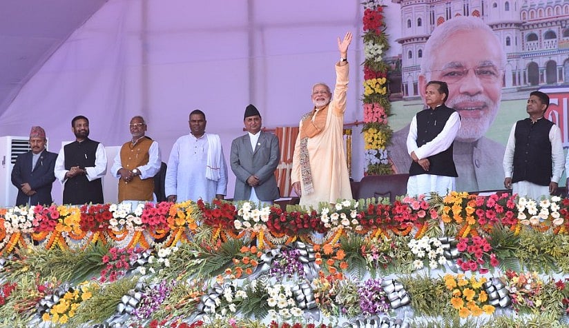 नेपाल यात्रा के दौरान मधेशियों का मुद्दा नहीं उठाने के लिए पीएम मोदी की चौतरफा आलोचना