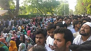 ‘मुस्लिम-मुस्लिम’ के राजनीतिक चक्रव्यूह में फंसा भारतीय मुसलमान, बहुसंख्यक हिंदू आबादी का नुकसान भी कम नहीं