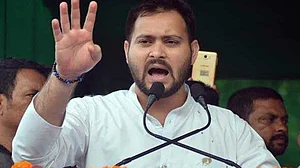 तेजस्वी यादव ने पीएम मोदी को दिए 3 चैलेंज: और इस वक्त की दूसरी बड़ी खबरें, देखें वीडियो