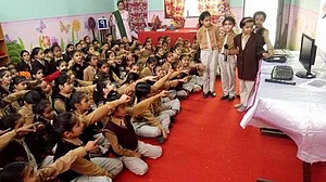 शिक्षा का अधिकार कानूनः गरीब बच्चों की मुफ्त शिक्षा का सच, यूपी में निजी स्कूलों का खुला उल्लंघन