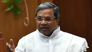 कर्नाटक में कांग्रेस सरकार द्वारा किए गए कार्यों का उद्घाटन कर रहे पीएम मोदी, पूर्व सीएम सिद्धारमैया का दावा