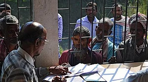 असम: नेशनल रजिस्टर फॉर सिटिजन के मुद्दे पर एनएचआरसी से इस्तीफा देने वाले हर्ष मंदर की रिपोर्ट से उठे कई सवाल