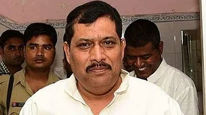 उपचुनाव में हार पर बीजेपी विधायक का योगी पर निशाना, कहा, ‘मोदी नाम से पा गए राज, कर न सके जनता मन काज’