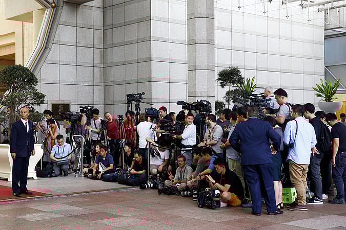 ट्रंप-किम के बीच सिंगापुर में ऐतिहासिक मुलाकात, पूरी दुनिया की लगी हैं निगाहें