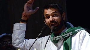 तेजस्वी से मनमुटाव की खबरों पर तेजप्रताप का करारा जवाब, ‘भाई से भाई को लड़ाने की कोशिश कर रहे हैं कुछ लोग’