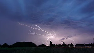 बिहार, झारखंड और यूपी में आंधी-बारिश और बिजली गिरने से 51 लोगों की मौत