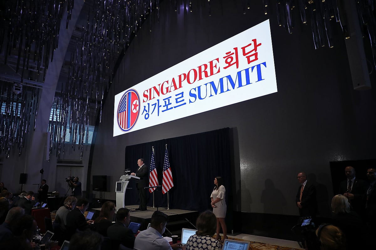 ट्रंप-किम के बीच सिंगापुर में ऐतिहासिक मुलाकात, पूरी दुनिया की लगी हैं निगाहें
