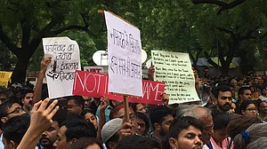 जंतर मंतर, बोट क्लब पर होने वाले धरना-प्रदर्शन पर नहीं लग सकती पूरी तरह रोक: सुप्रीम कोर्ट