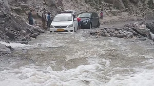 हिमाचल प्रदेश: भारी बारिश से 24 घंटे में 15 से ज्यादा की मौत, शिमला में बारिश ने तोड़ा 117 सालों का रिकॉर्ड