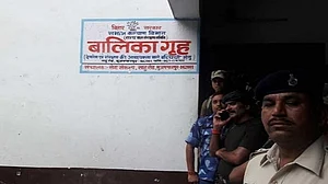 मुजफ्फरपुर बालिका गृह कांड के बाद हरकत में बिहार सरकार, शेल्टर होम चलाने के लिए 50 एनजीओ का चयन किया रद्द