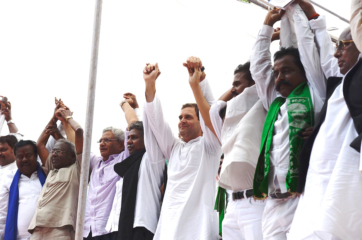 दिल्ली: दलितों के प्रदर्शन में बोले राहुल, पीएम की सोच दलित विरोधी, उनके दिल में दलितों के लिए जगह नहीं