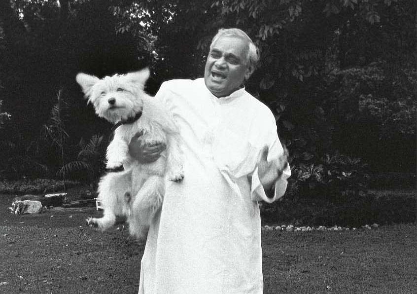 तस्वीरों में देखें उल्लास और उत्साह से भरपूर अटल बिहारी वाजपेयी के जीवन के कुछ रंग