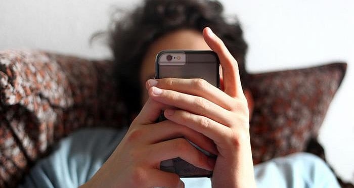 ब्लू व्हेल गेम के बाद मोमो चैलेंज बना ‘मौत का खेल’, अब तक 2 युवाओं की हो चुकी है मौत