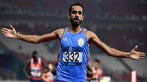 एशियन गेम्स LIVE: मंजीत सिंह ने 800 मीटर में जीता गोल्ड, जॉनसन को सिल्वर मेडल