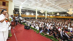 तमिलनाडु: एमके स्टालिन को मिली पिता की विरासत, डीएमके अध्यक्ष बनने के बाद कहा, मोदी सरकार को सिखाएंगे सबक