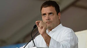 मंदसौर मामले में राहुल गांधी का बीजेपी पर तंज, कहा, एबीवीपी के छात्र ने किया गुरु का अपमान, यह कैसा संस्कार