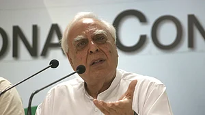 जुमलों की सुनामी से तंग आ चुके लोग, 2019 में बीजेपी के खिलाफ राज्यों में बनेगा रणनीतिक गठबंधन : कपिल सिब्बल