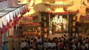 देशभर में कृष्ण जन्माष्टमी की धूम, राष्ट्रपति और पीएम मोदी समेत कई नेताओं ने दी बधाई