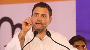 राहुल बोले, आईएल एंड एफएस को पीएम मोदी दे रहे हैं बेलआउट, ‘चौकीदार’ की दाढ़ी में है तिनका!